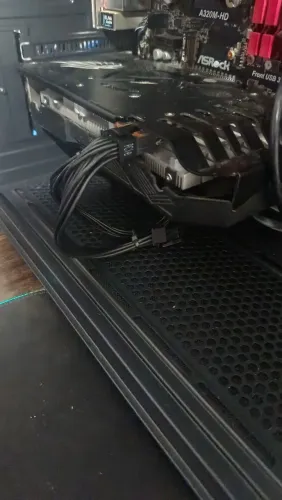 placa de vídeo AMD RX6600