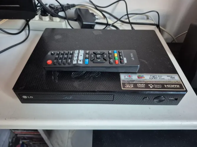 ?Blu-ray Player 3D LG BP450 com Controle Remoto - Funcionando Perfeitamente