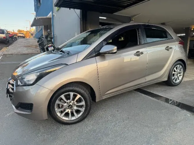 Hyundai HB20 C.style/c.plus 1.6 Flex 16V Aut. 2017