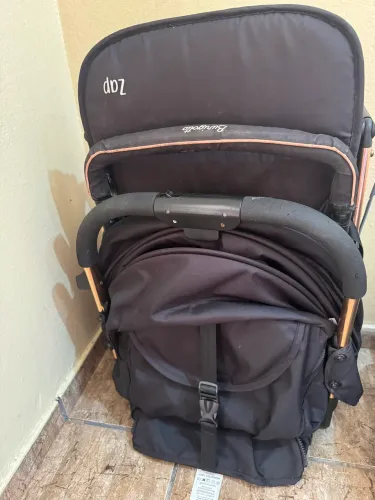 Carrinho bebê conforto e Canguru