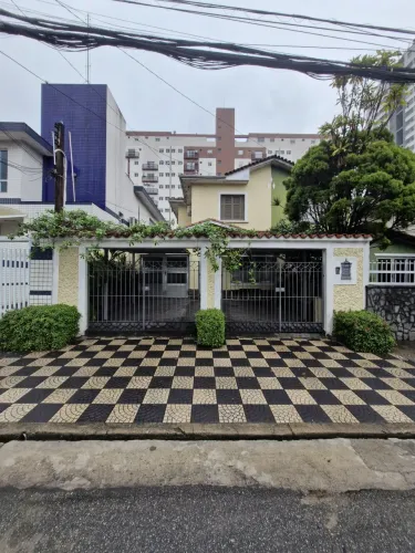 Imóvel para aluguel tem 263 metros quadrados com 3 quartos em Macuco - Santos - SP