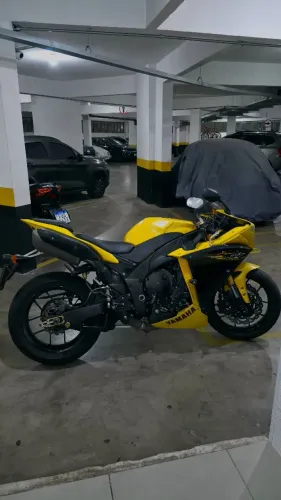 1000 cc R1 clossplane impecavel