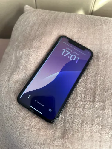 iPhone 11 64gb - tela quebrada  