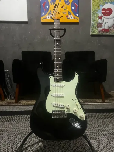 Fender Stratocaster Classic Series 60s Fullertone Holy Grail