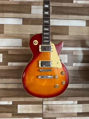 Guitarra Les Paul Strinberg Sunburst, Revisada, Poucas Marcas de Uso