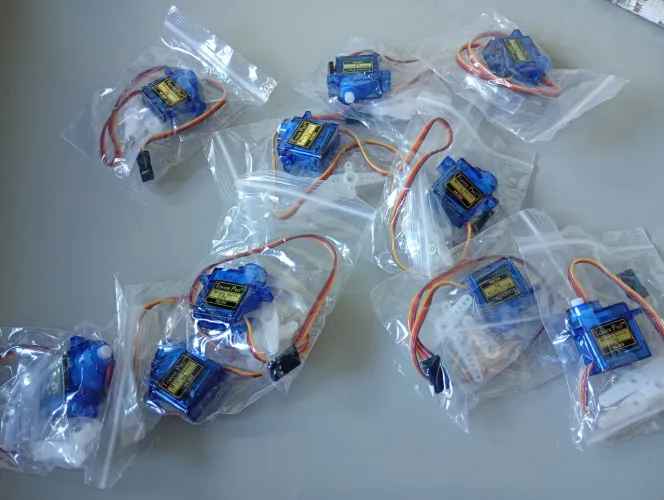 Servo 9g para aeromodelos
