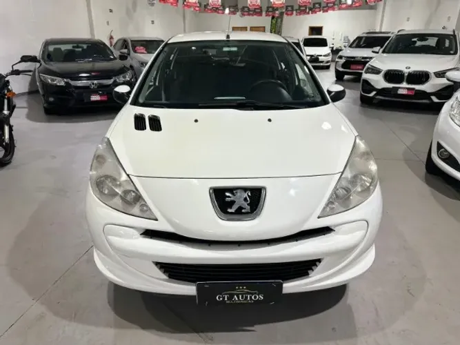 Peugeot 207 Active 1.4 Flex 8V 5P 2014