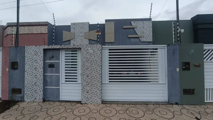 Casa financiável com 3 quartos no Bairro Porto Próxima à Pizza Nella