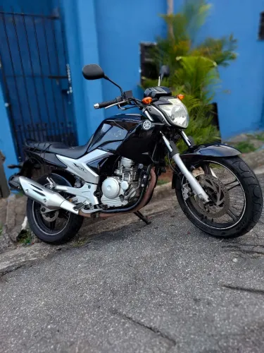 Yamaha Fazer 250
