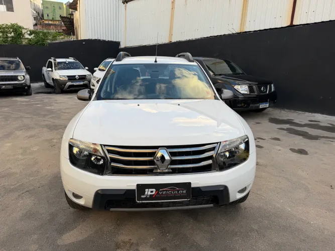Renault Duster Dynamique 2.0 Hi-flex 16V Aut. 2015