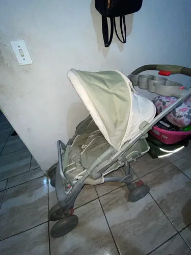 CARRINHO DE BEBÊ