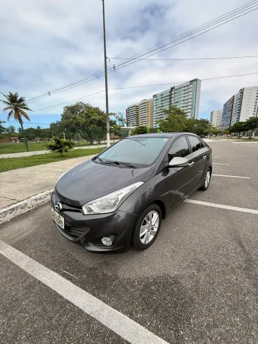 Hyundai HB20S Premium 1.6 Flex 16V Aut. 4P 2015