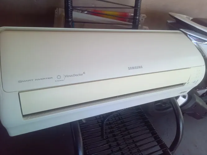Ar condicionado inverter 9.000 btus funcionando perfeitamente chama no zap * 