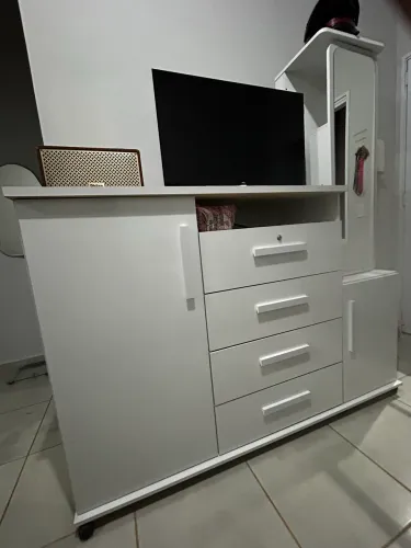 Cômoda 4 gavetas