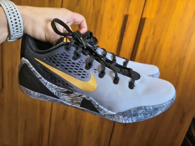 Tênis Nike Kobe 9 Low Protro EM mambacita - 43.5