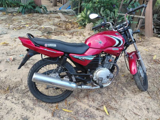 Vendo moto 125 toda em perfeitas condições