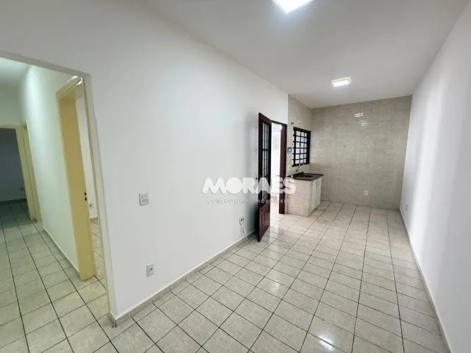 Casa com 2 quartos para alugar, 100 m² por R$ 1.480/mês - Vila Independência - Bauru/SP