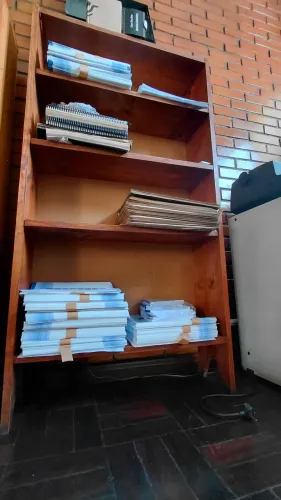 Estante para livros madeira maciça