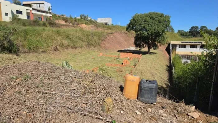 TERRENO 1.000m - COND DE CHÁCARAS - CONDIÇÕES IMPERDIVEIS!