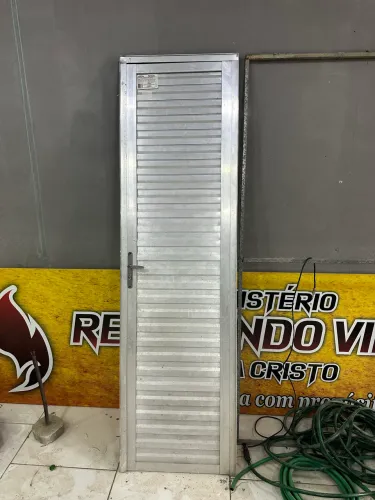 Porta de Alumínio 0,60 , 2,20