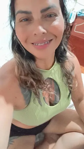 Faço diária faxina limpeza
