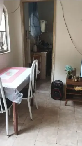 CASA COM 1 QUARTO EM PAVUNA - ACEITO ENTRADA