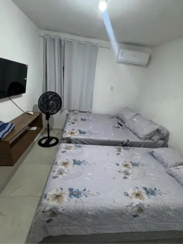 1 quarto com 2 cama de casal