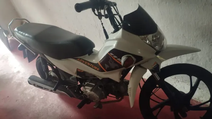 Moto conservada,nada a fazer , tem conversa no valor