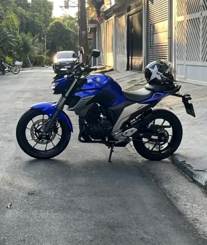 Yamaha FZ25 2021 Azul | 30 Mil Km 