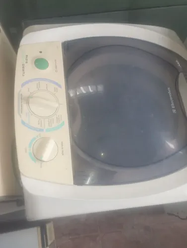 Máquina de lavar roupa Electrolux 6 kg