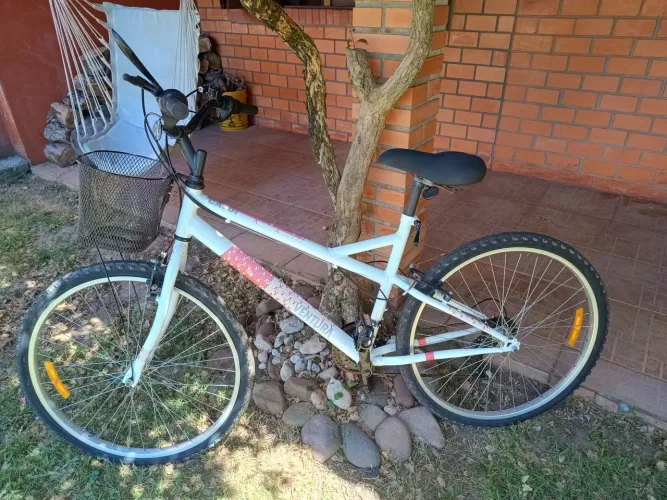 BICICLETA CALOI SEM USO
