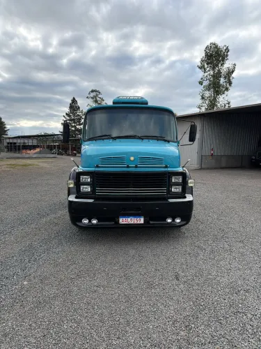 Mercedes benz 1113