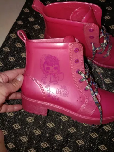 Bota Grendene LOL R$50,00