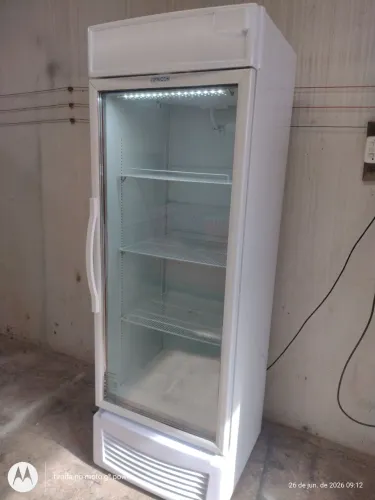 Geladeira Espositora Grande