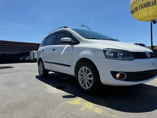 Volkswagen Spacefox 1.6/ 1.6 Trend Total Flex 8V 5P 2014