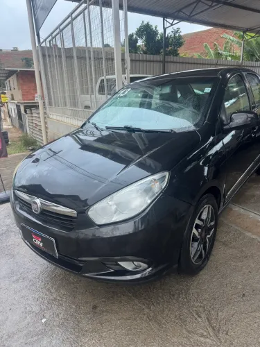 Fiat Grand Siena Essence Dual. 1.6 Flex 16V 2013