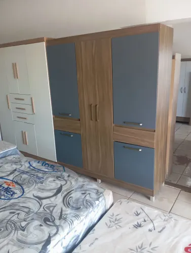 Guarda roupa novo em oferta