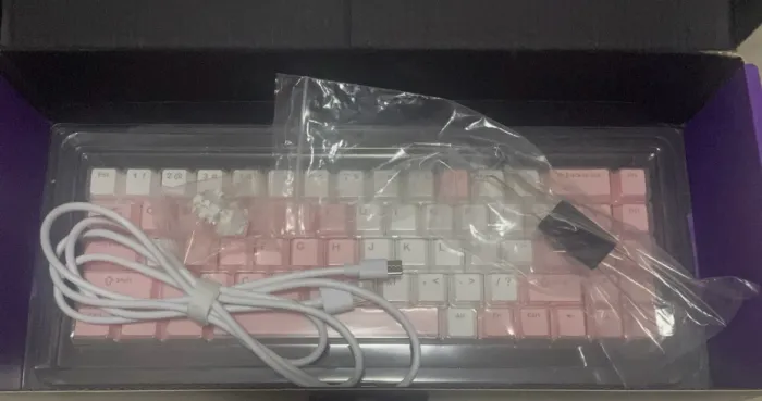 Teclado Mecânico FURYCUBE V68