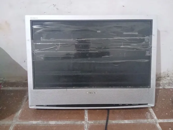Tv Sony bravia KVL-S23A10T