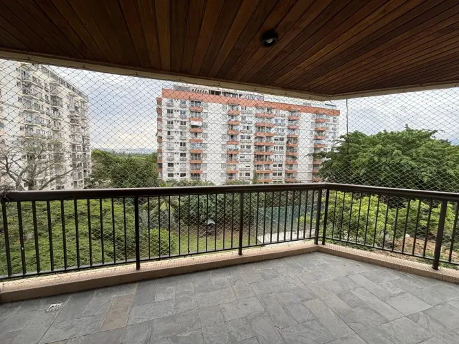 Apartamento à venda com varanda, 3 quartos, 2 vagas, 123m2 em Barra da Tijuca, Rio de Jane