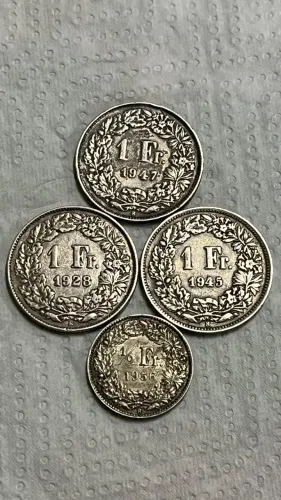 Lote 4 Moedas De Prata Suíça (1 Franco 1928, 1945, 1947 e 1/2 Franco 1956) - Helvetia