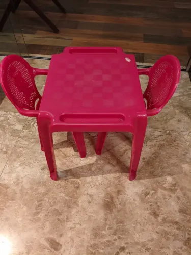 Conjunto mesa com cadeiras infantil 