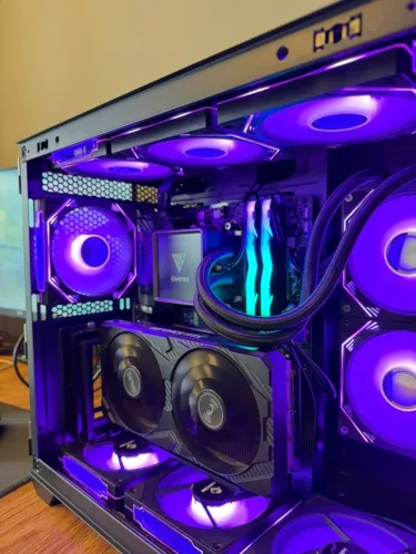 PC GAMER RYZEN 5 7600 | RTX 3070 8GB | 16GB DDR5 | SSD NVMe 1TB | WATER COOLER LCD