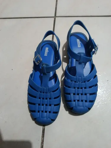 Vendo melissa azul Bic Tam 37