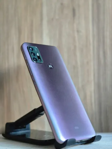 Motorola G30
