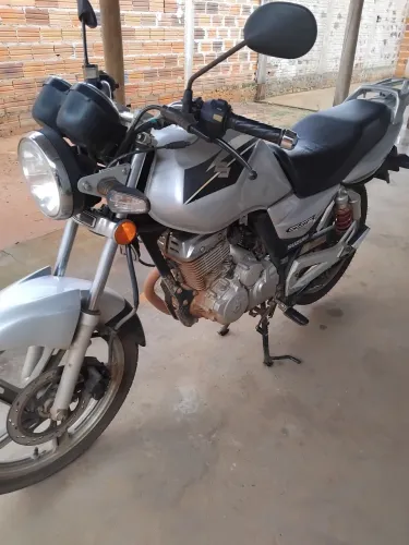 Suzuki GSR 125 2015