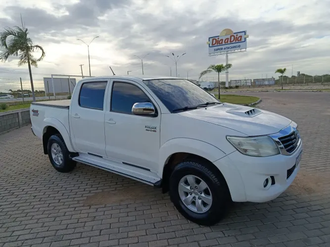 Toyota Hilux SR 3.0 2015 automática