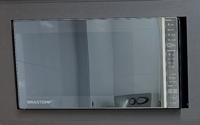 Micro-ondas Brastemp 32 Litros cor Inox Espelhado com Grill