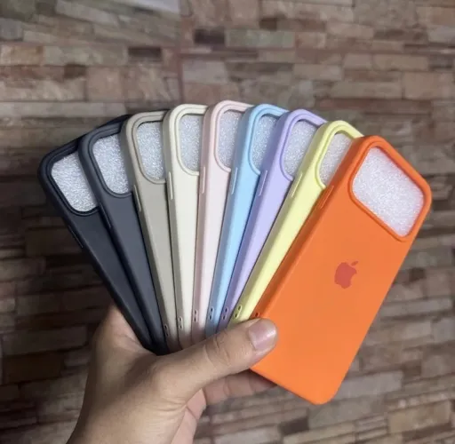 Capa Adaptadas IPhone XR e 11 em 17 Pro 