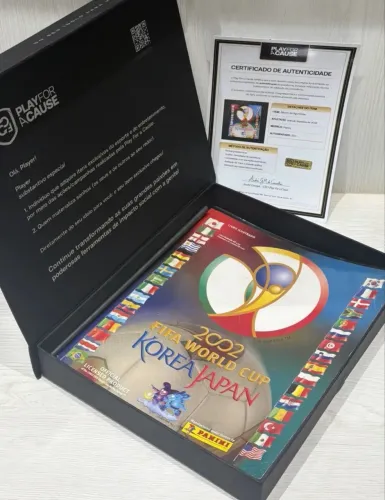 Album copa 2002 autografado por toda a seleção brasileira - com certificado